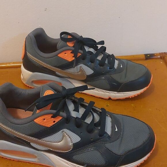 Navy Nike Air Max Men Sneakers - Picture 2 of 6